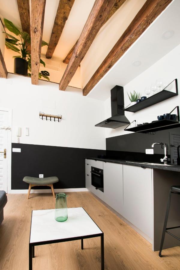 Redondilla Apartment Madrid Exterior photo